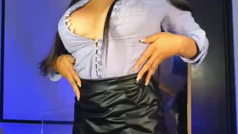 Snapshot of miasavagex18 chatting on February 2025 07:41:01 AM MiaHancock online show from February 2025 07:41:01 AM