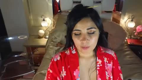 Snapshot of miasavagex18 chatting on February 2025 12:18:02 PM MiaHancock online show from February 2025 12:18:02 PM