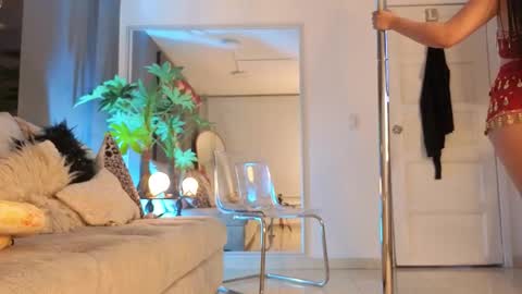 Snapshot of miasavagex18 chatting on October 2025 01:47:01 AM MiaHancock online show from October 2025 01:47:01 AM