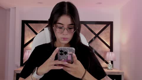 Snapshot of miasilverr chatting on January 2025 08:03:02 PM Mia online show from January 2025 08:03:02 PM