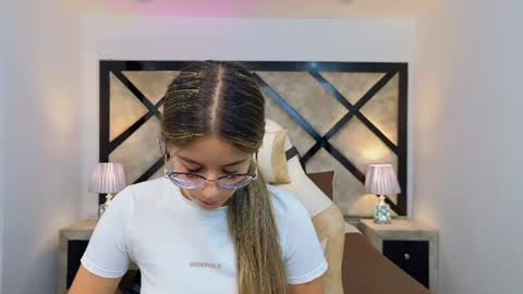 Mia online show from July 2026 07:31:01 PM