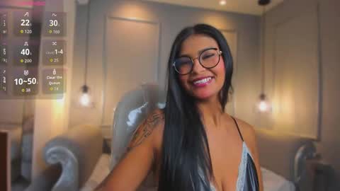 Mia  online show from February 2026 03:05:02 AM