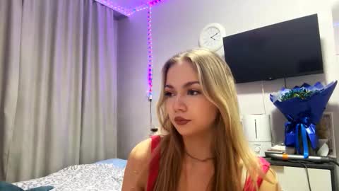 Milana online show from February 2026 09:35:02 PM