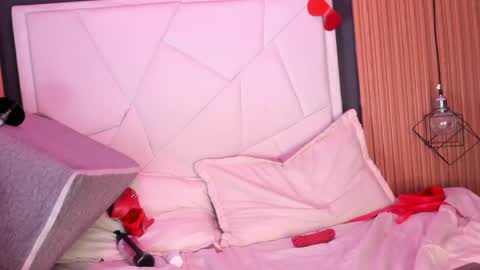 miatorres4 online show from April 2026 01:57:02 PM