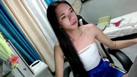 Mia online show from January 2025 08:21:01 PM