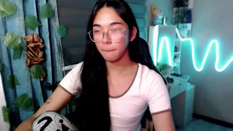 Mia online show from February 2026 05:09:02 PM