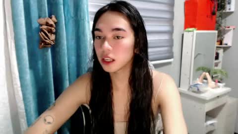 Snapshot of miatrixs chatting on May 2026 08:41:01 AM Mia online show from May 2026 08:41:01 AM