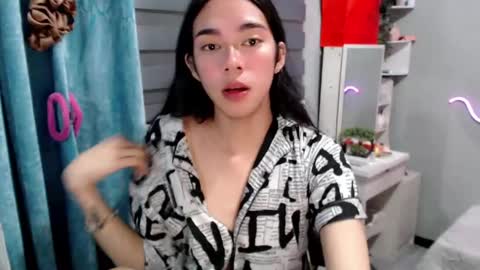 Snapshot of miatrixs chatting on May 2026 06:53:01 PM Mia online show from May 2026 06:53:01 PM