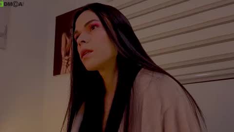 Mia online show from February 2026 09:21:02 AM