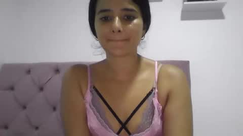 Snapshot of micaelamoreno18 chatting on May 2026 05:15:01 AM micaelamoreno18 online show from May 2026 05:15:01 AM