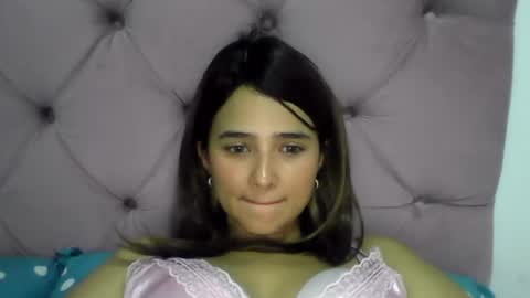 Snapshot of micaelamoreno18 chatting on July 2026 04:54:02 AM micaelamoreno18 online show from July 2026 04:54:02 AM