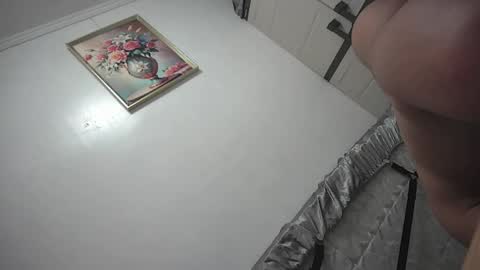 Mica online show from November 2025 03:27:02 PM