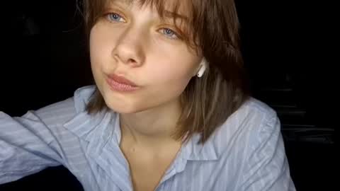 Luna online show from October 2025 05:31:02 PM