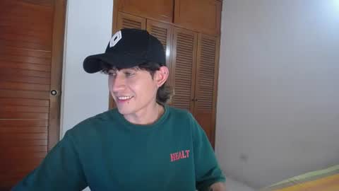 Snapshot of michaeel_blue chatting on June 2026 08:22:02 PM Michael online show from June 2026 08:22:02 PM
