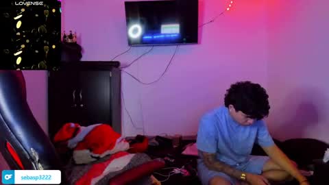 Snapshot of michael_kendall0 chatting on January 2025 07:14:02 AM michael independent model  online show from January 2025 07:14:02 AM