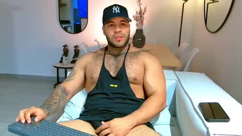 Snapshot of michael_salens chatting on September 2025 11:05:02 PM Michael Salens independent model online show from September 2025 11:05:02 PM