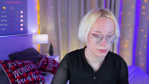 Snapshot of michael_swan chatting on December 2024 10:36:01 AM Michel online show from December 2024 10:36:01 AM