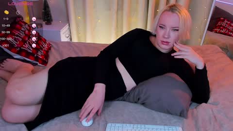 Snapshot of michael_swan chatting on December 2024 10:02:01 AM Michel online show from December 2024 10:02:01 AM