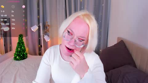 Snapshot of michael_swan chatting on December 2024 01:18:01 PM Michel online show from December 2024 01:18:01 PM