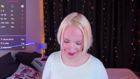 Snapshot of michael_swan chatting on January 2025 10:35:01 PM Michel online show from January 2025 10:35:01 PM