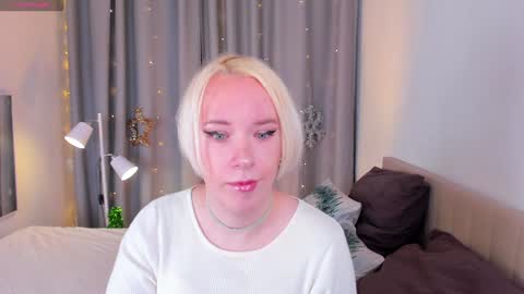 Snapshot of michael_swan chatting on January 2025 05:18:02 PM Michel online show from January 2025 05:18:02 PM