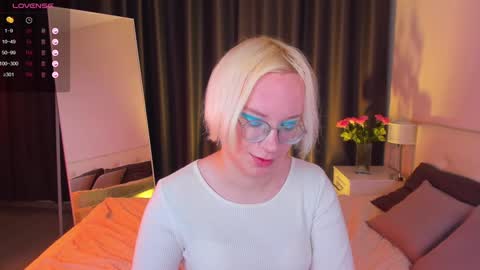 Snapshot of michael_swan chatting on January 2025 01:42:01 PM Michel online show from January 2025 01:42:01 PM