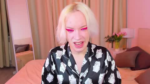 Snapshot of michael_swan chatting on February 2025 06:33:01 AM Michel online show from February 2025 06:33:01 AM