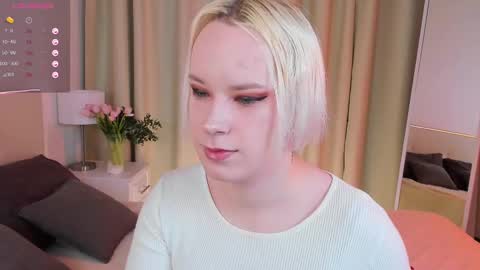 Snapshot of michael_swan chatting on February 2025 05:50:02 AM Michel online show from February 2025 05:50:02 AM