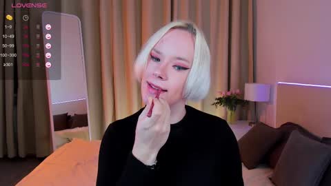 Snapshot of michael_swan chatting on February 2025 10:05:01 AM Michel online show from February 2025 10:05:01 AM