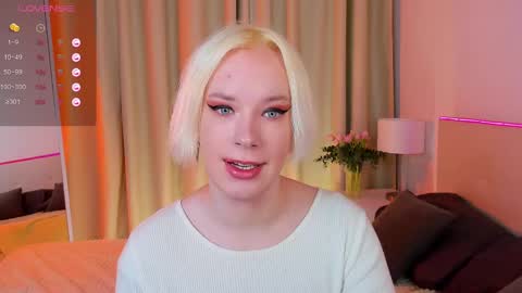 Snapshot of michael_swan chatting on February 2025 09:56:02 AM Michel online show from February 2025 09:56:02 AM