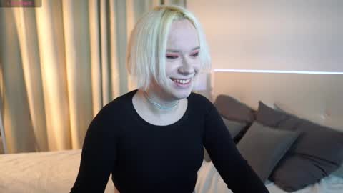 Snapshot of michael_swan chatting on March 2025 05:29:02 AM Michel online show from March 2025 05:29:02 AM