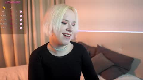 Snapshot of michael_swan chatting on March 2025 08:32:02 AM Michel online show from March 2025 08:32:02 AM