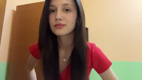 Snapshot of michaeleanidi chatting on June 2026 05:33:02 PM Milana online show from June 2026 05:33:02 PM