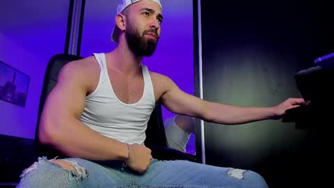 MichaelEvansx online show from February 2025 06:58:02 AM