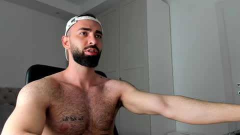 MichaelEvansx online show from March 2026 09:25:01 PM