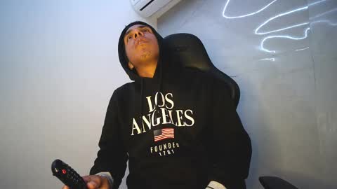 Snapshot of michaelhotbbc chatting on October 2025 03:50:02 AM Michael online show from October 2025 03:50:02 AM