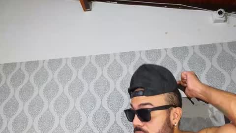 Michaell online show from February 2025 07:54:02 AM