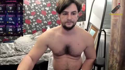 Snapshot of michaelragnar90 chatting on January 2025 09:35:01 AM michaelragnar90 online show from January 2025 09:35:01 AM