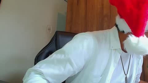 Snapshot of michaelstones chatting on December 2024 02:33:02 PM michaelstones online show from December 2024 02:33:02 PM