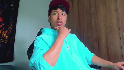 Snapshot of michaelstones chatting on January 2025 02:08:02 PM michaelstones online show from January 2025 02:08:02 PM