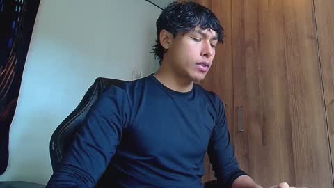 Snapshot of michaelstones chatting on January 2025 05:43:02 PM michaelstones online show from January 2025 05:43:02 PM