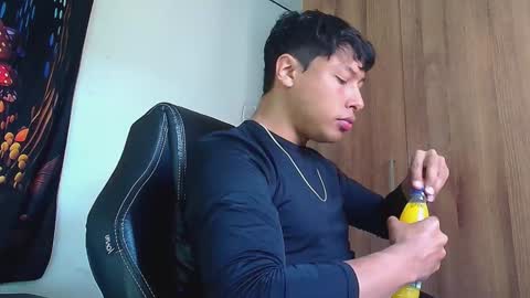 Snapshot of michaelstones chatting on January 2025 02:03:02 PM michaelstones online show from January 2025 02:03:02 PM