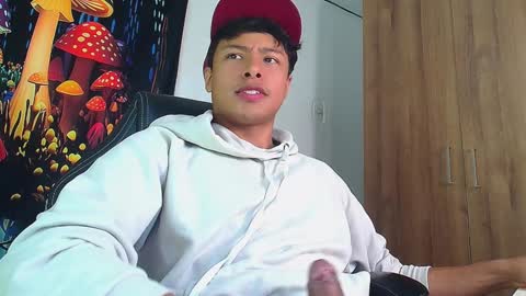 Snapshot of michaelstones chatting on January 2025 02:26:01 PM michaelstones online show from January 2025 02:26:01 PM