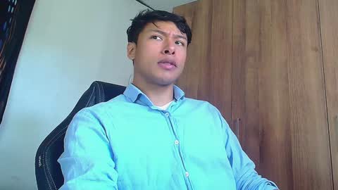 Snapshot of michaelstones chatting on January 2025 02:07:01 PM michaelstones online show from January 2025 02:07:01 PM