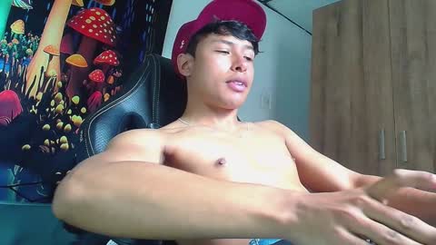 Snapshot of michaelstones chatting on January 2025 05:00:01 PM michaelstones online show from January 2025 05:00:01 PM