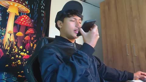 Snapshot of michaelstones chatting on January 2025 01:49:01 PM michaelstones online show from January 2025 01:49:01 PM