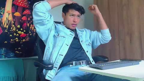 Snapshot of michaelstones chatting on January 2025 01:53:02 PM michaelstones online show from January 2025 01:53:02 PM