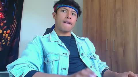 Snapshot of michaelstones chatting on January 2025 02:07:01 PM michaelstones online show from January 2025 02:07:01 PM