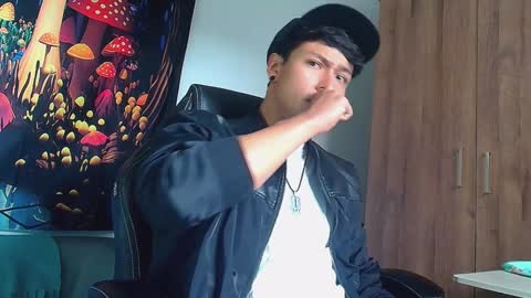 Snapshot of michaelstones chatting on February 2025 06:39:01 PM michaelstones online show from February 2025 06:39:01 PM