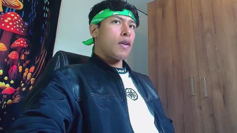 Snapshot of michaelstones chatting on February 2025 01:54:01 PM michaelstones online show from February 2025 01:54:01 PM